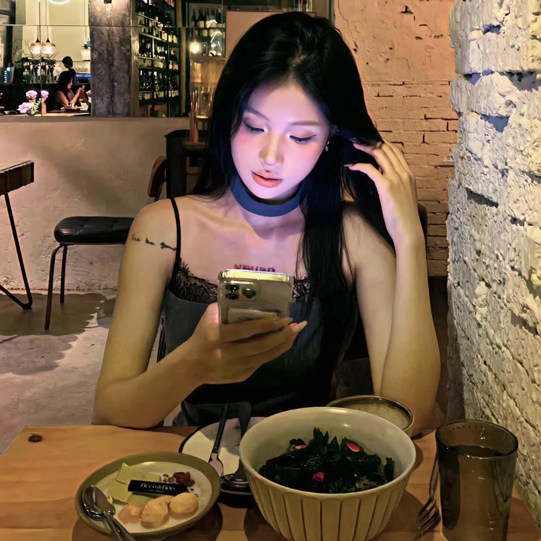 综艺导演突然退出节目，一夜掉粉百万，前后半年持续发酵